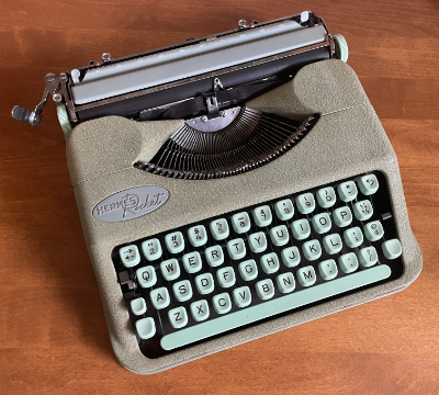 1959 Hermes Rocket typewriter